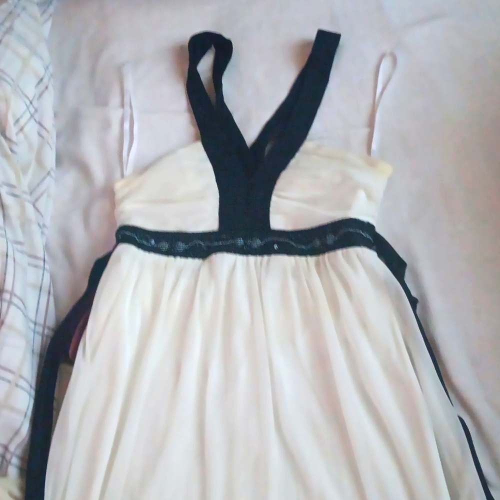 Short dress